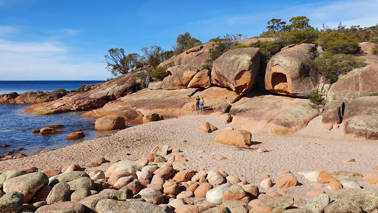 Wineglass Bay & Freycinet Peninsula Day Tour