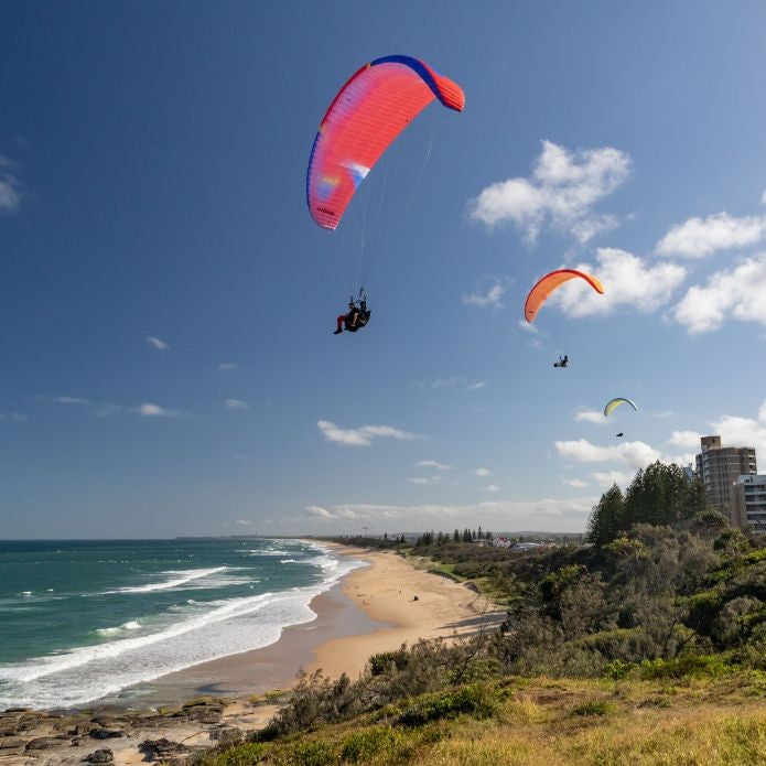 Tandem Paragliding With A Friend: 20 Min Tandem Paragliding