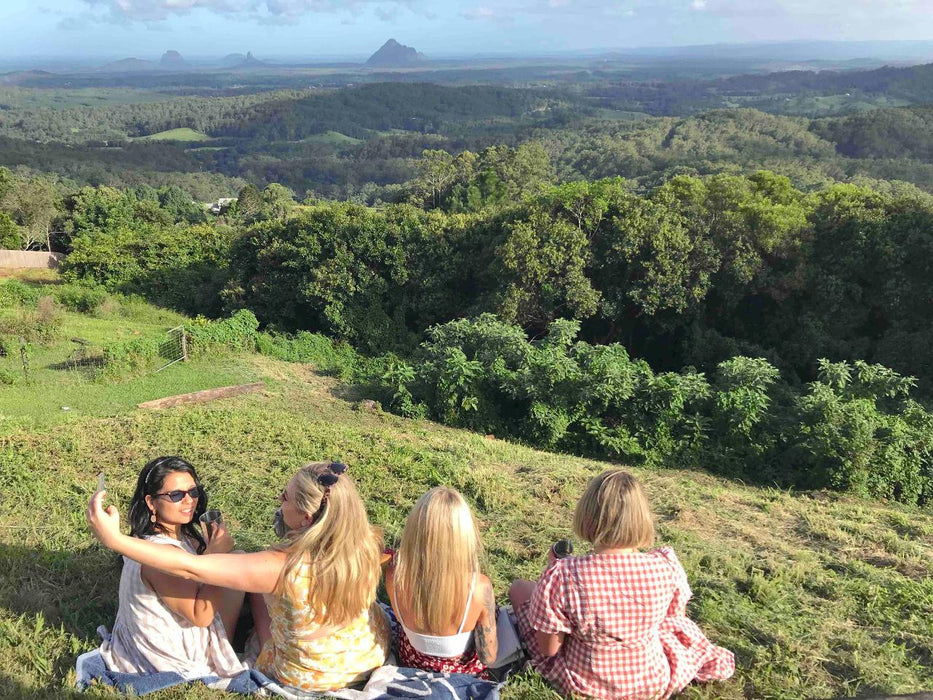 Maleny And Montville Tour With Artisan Village, Chocolate And Wine Tasting