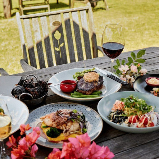 A Grand Clifftop Dining Signature At Amanda's On The Edge - We Wander