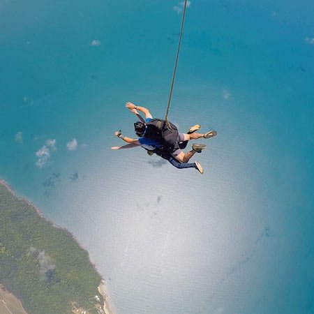 Cairns Tandem Skydive Up To 14,000Ft - Self Drive - We Wander