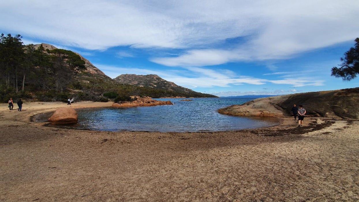 Wineglass Bay & Freycinet Peninsula Day Tour