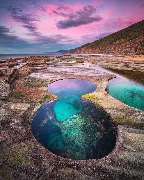 Figure Eight Pools - Day Tour - We Wander