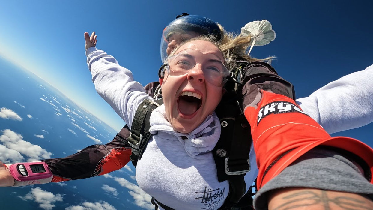 Tandem Skydive Up To 12,000Ft Midweek - We Wander